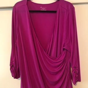 Woman’s fuchsia blouse 22/24